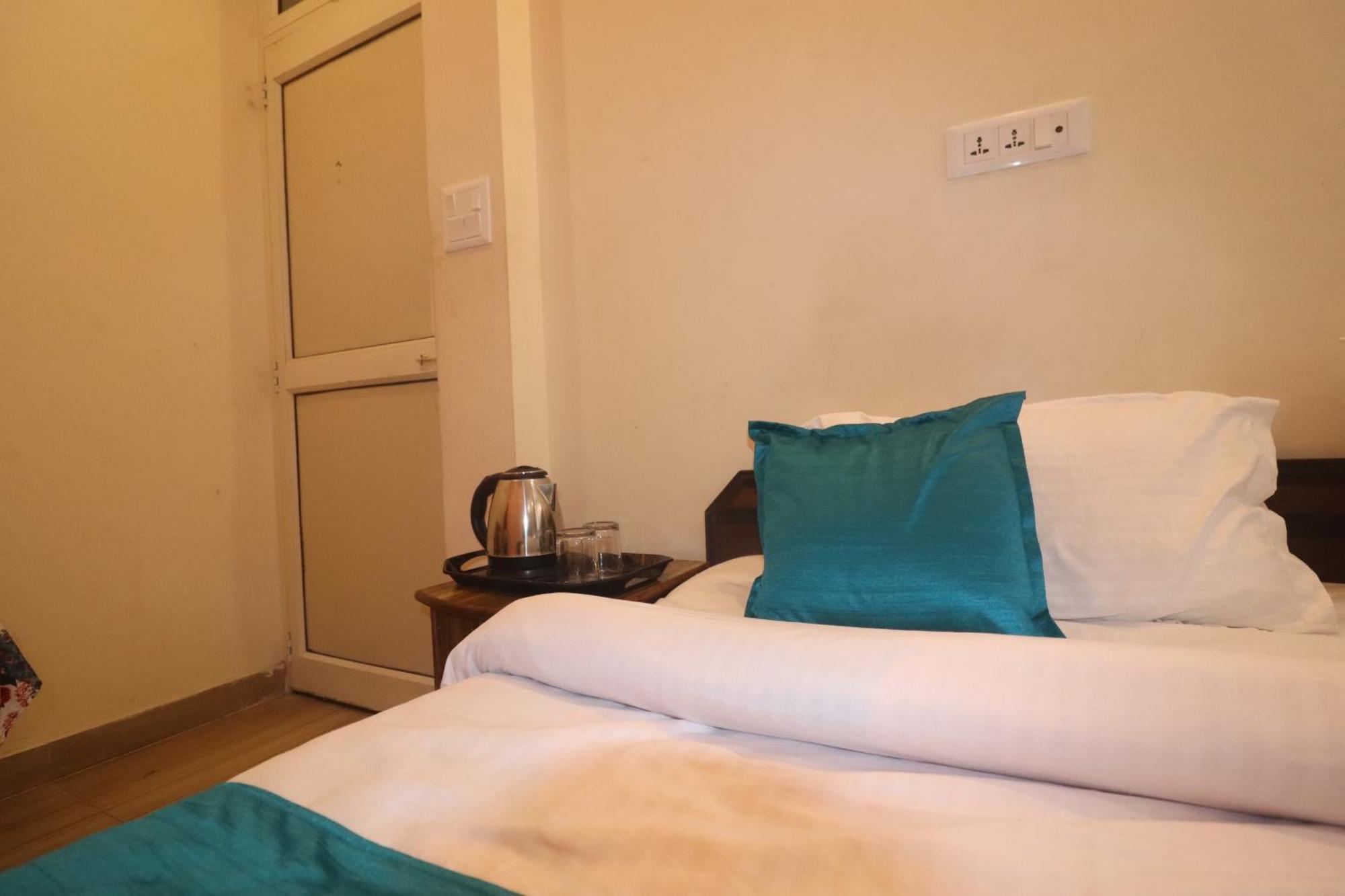 Triple One Hotel Tapovan Rishikesh,Near Laxman Jhula المظهر الخارجي الصورة