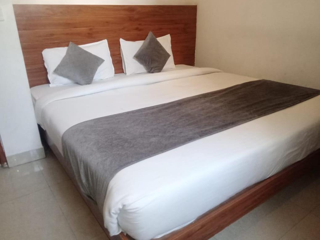 Triple One Hotel Tapovan Rishikesh,Near Laxman Jhula المظهر الخارجي الصورة